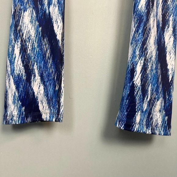 fullbeauty Sport Women's Size 26/28 Blue and White Leggings Stretch Activewear - Picture 6 of 12